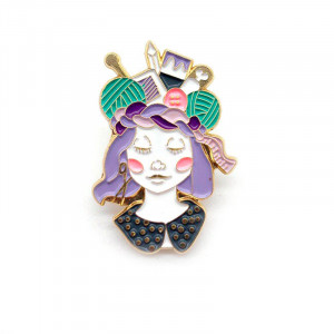 Брошь "Вязание в голове"